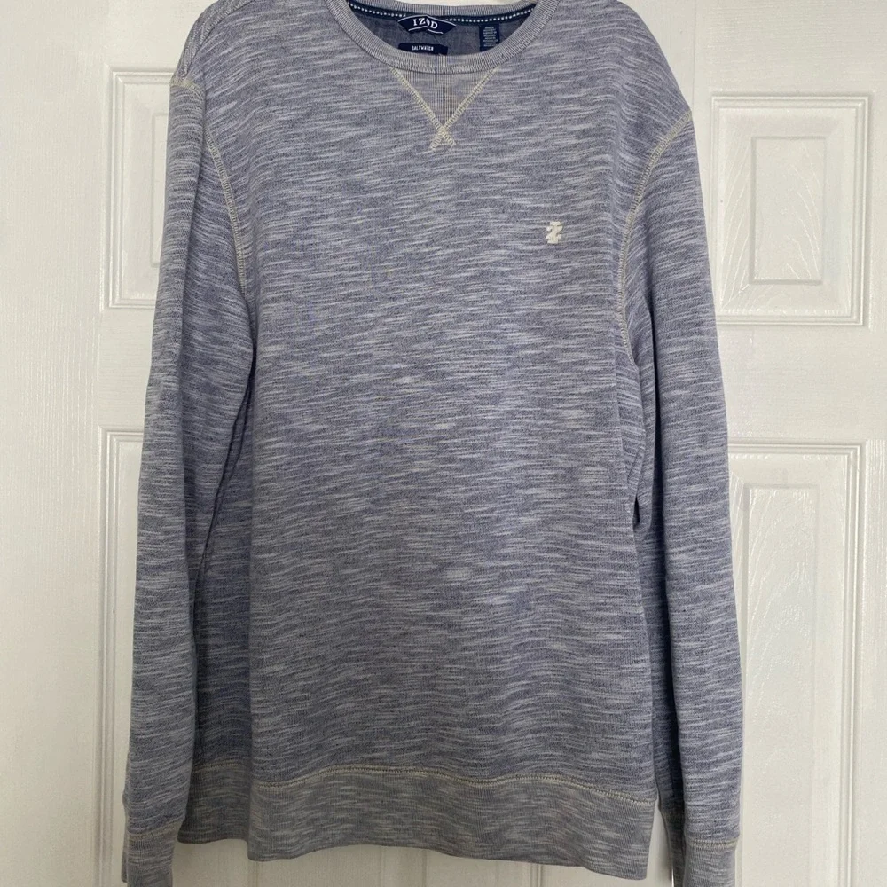 Izod Men's Gray Crewneck Sweater
